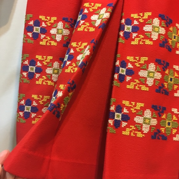 Vintage red dress by Lester Paul - Picture 4 of 8